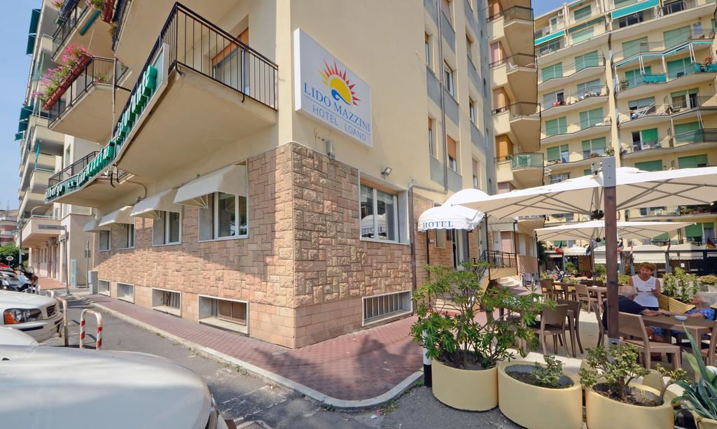 Hotel Lido Mazzini Лоано Екстер'єр фото
